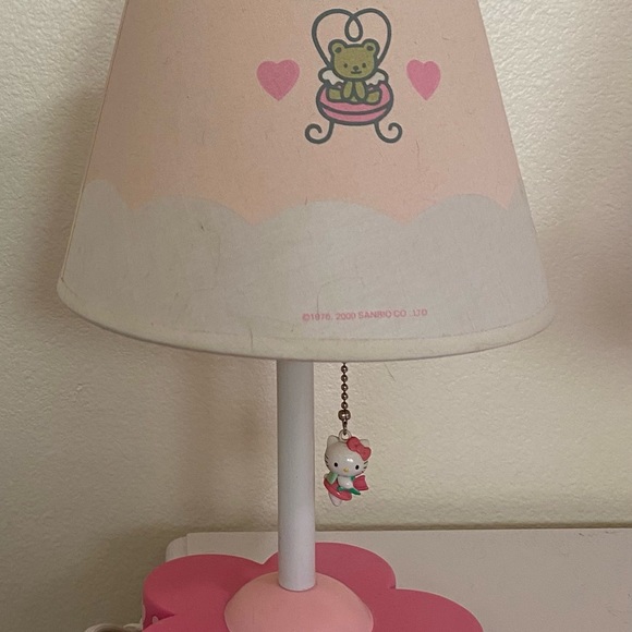 Hello Kitty Angel Lamp - Picture 2 of 5